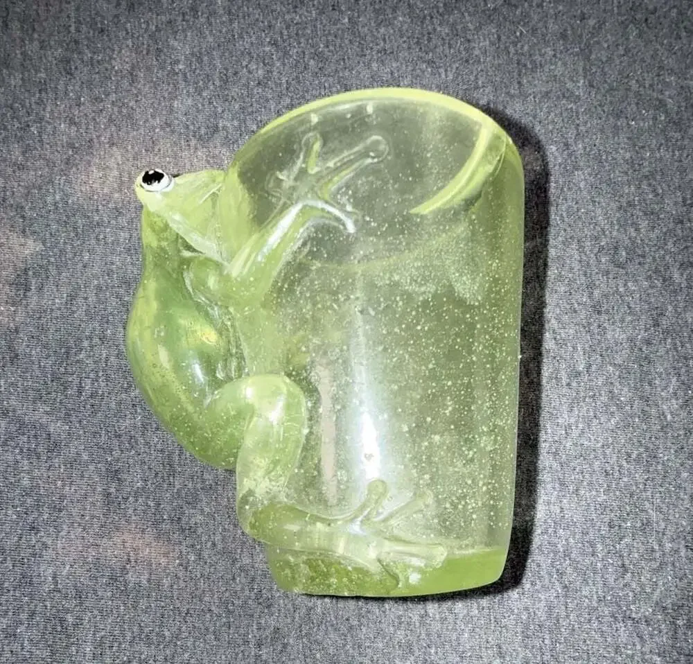 Vintage Mid-Century Modern Lucite Green Frog Toothbrush Holder/Cup